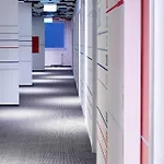 بيت شباب Maverick Soho *