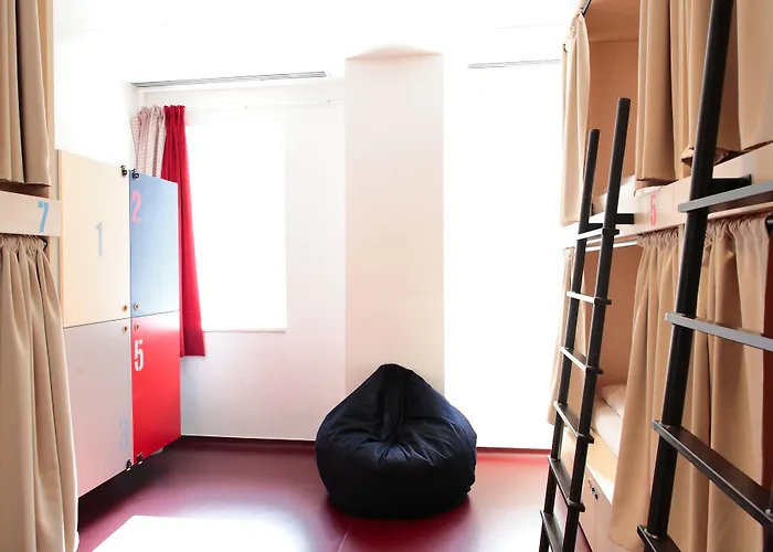 Maverick Soho Hostel *