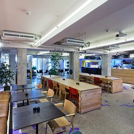 Maverick Soho Hostel