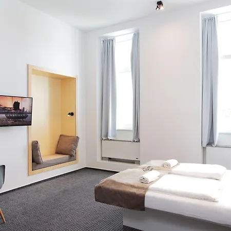 Maverick Soho Hostel